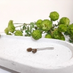 گیره فلزی کنار روسری