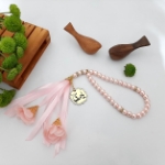 تسبیح 33 دانه گل دار با پلاک یامهدی (عج) متوسط