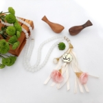 تسبیح صد دانه گل دار با پلاک یامهدی (عج)