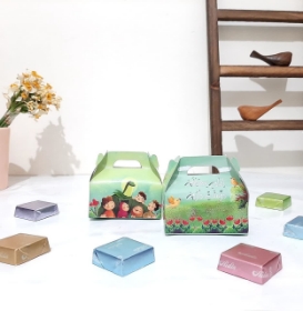 جعبه شکلات طرح های امام مهربان - بسته 50 عددی