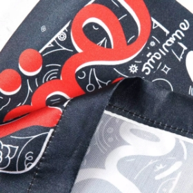 پرچم دست کودک طرح من عزادار حسینم