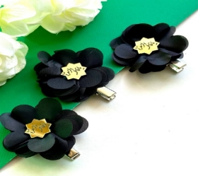 گل سر پلاک دار مشکی - یا فاطمه الزهرا