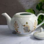 عکس قوری چینی طرح صلی الله علیک یا فاطمه الزهرا 2/5 لیتری | فروشگاه فرهنگی دیدار