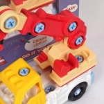 تصویر  بازی آچار به دست جرثقیل