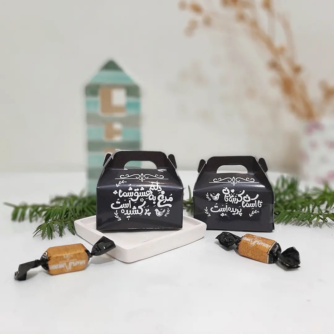 جعبه شکلات طرح مرغ دلم - بسته 50 عددی