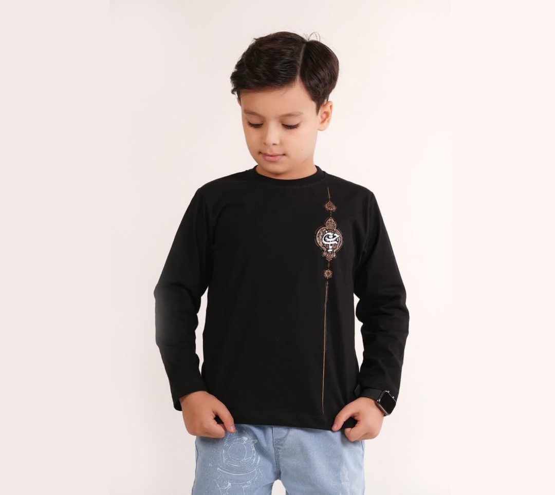 تصویر  تیشرت مشکی آستین بلند طرح یا حسین اسلیمی