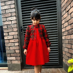 تصویر  کت و سارافون دخترانه چهار خانه/ قرمز