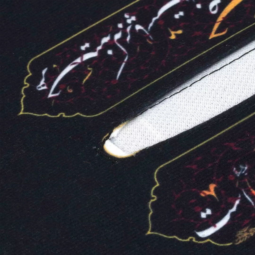 کاور دستمال کاغذی مخمل هر حسینیه که بر پاست ز صبر حسن است