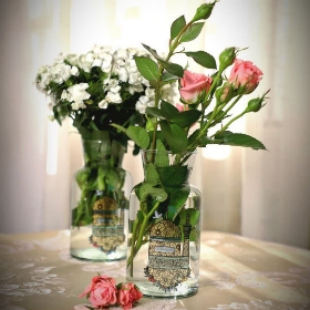 تصویر  گلدان شیشه ای طرح گنبد طلایی طرح امام رضا