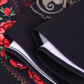 بیرق یا یا اباعبدالله الحسین احب الله احب حسینا