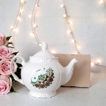 قوری چینی مجلسی طرح الحسین -  ۱ لیتری