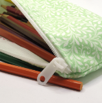 خرید جامدادی مذهبی پارچه ای طرح دنیا چقدر تشنه نام زلال توست - سبز- کد 6571