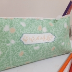 جامدادی مذهبی پارچه ای طرح تا نیایی گره از کار بشر وا نشود - سبز- کد 6574